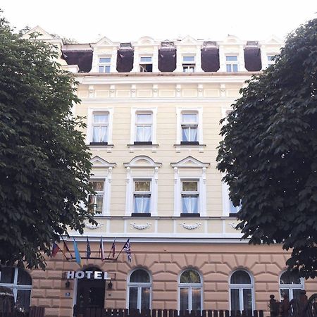 Hotel St.Michael Κάρλοβι Βάρι Εξωτερικό φωτογραφία