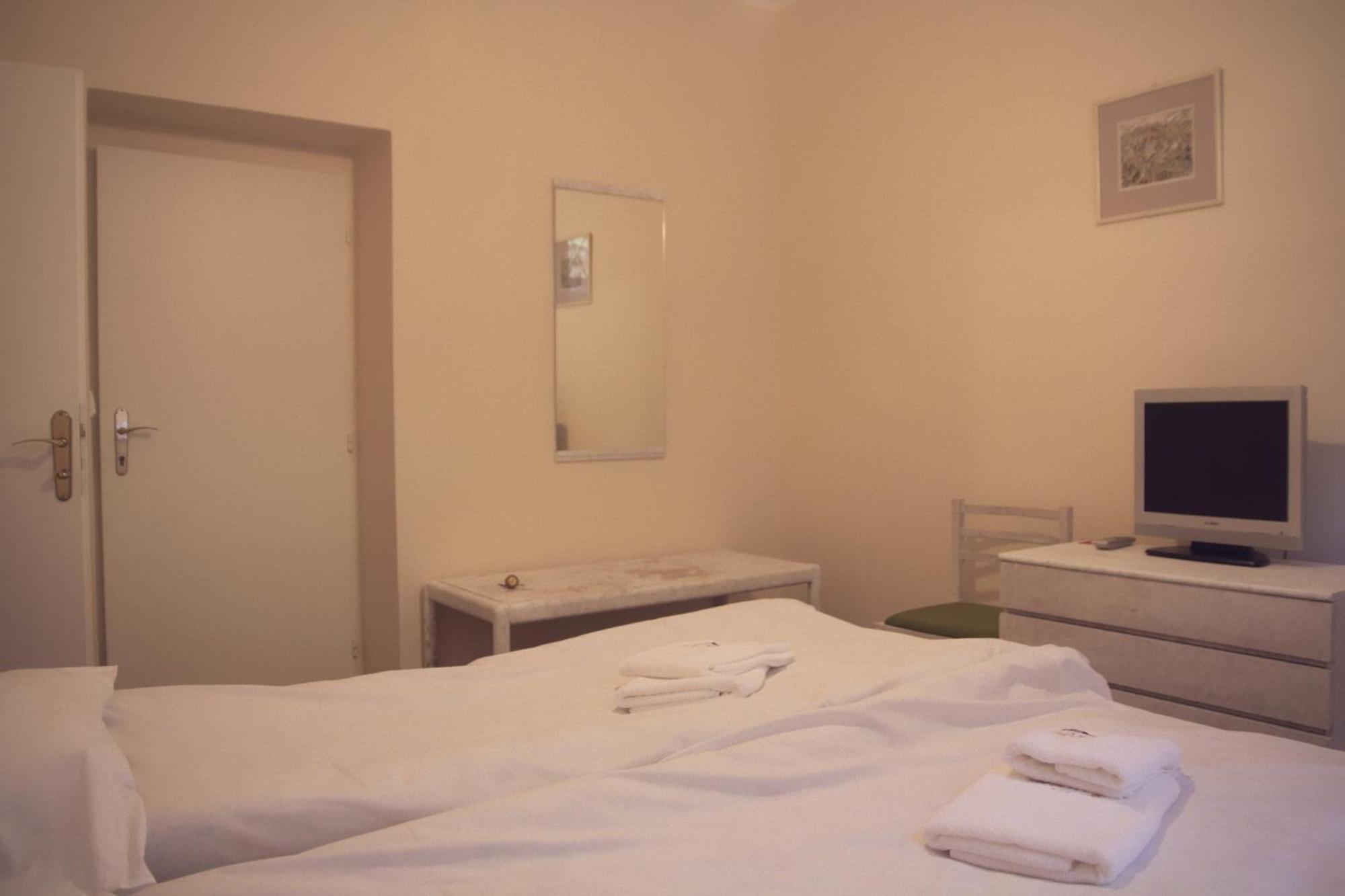 Hotel St.Michael Κάρλοβι Βάρι Δωμάτιο φωτογραφία