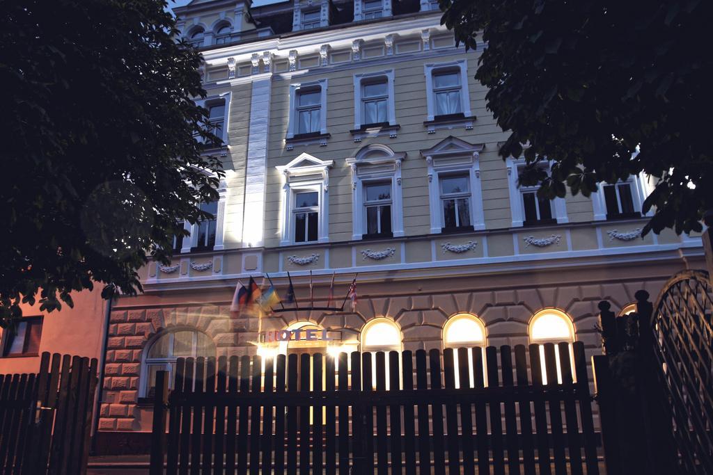 Hotel St.Michael Κάρλοβι Βάρι Εξωτερικό φωτογραφία