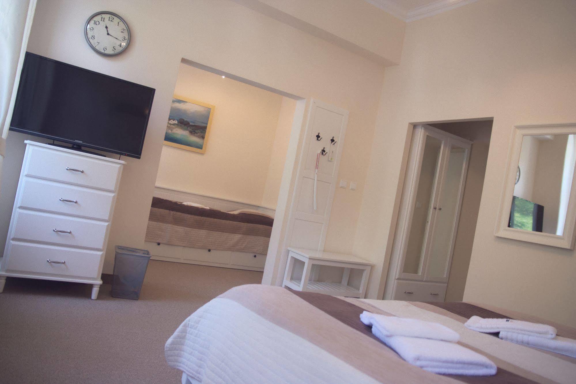 Hotel St.Michael Κάρλοβι Βάρι Εξωτερικό φωτογραφία